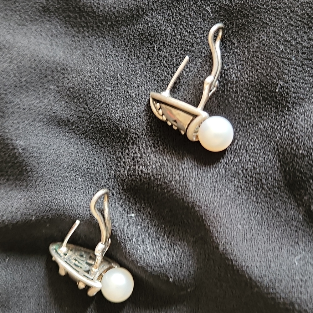 Women's Jewelry - Picture 3 of 5